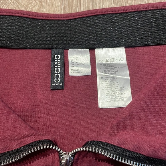H&M Maroon Mini Skirt - Picture 3 of 5